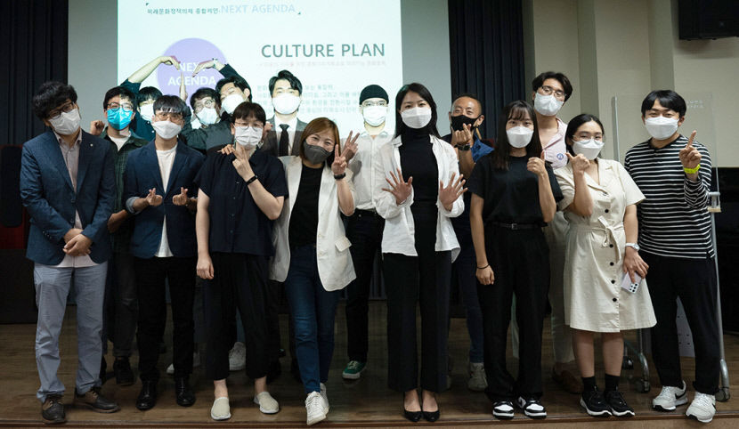 2021090101000030100000371