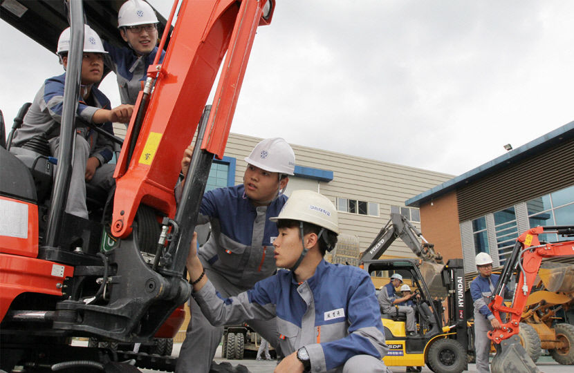 2021090201000096100003043