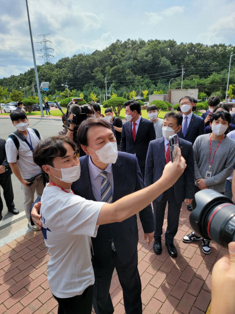 안동 찾은 윤석열 집권 즉시 대구경북경제과학연구소 만들겠다
