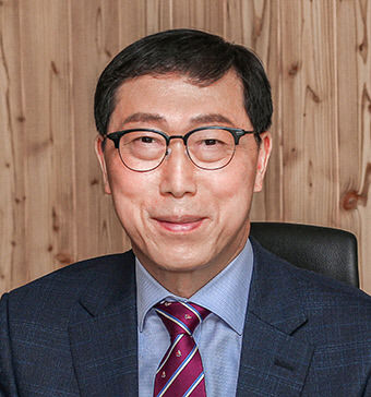 국립백두대간수목원 이종건 원장 아름답게 핀 자생식물 보면서 힐링…계절별로 축제도 즐길 수 있어