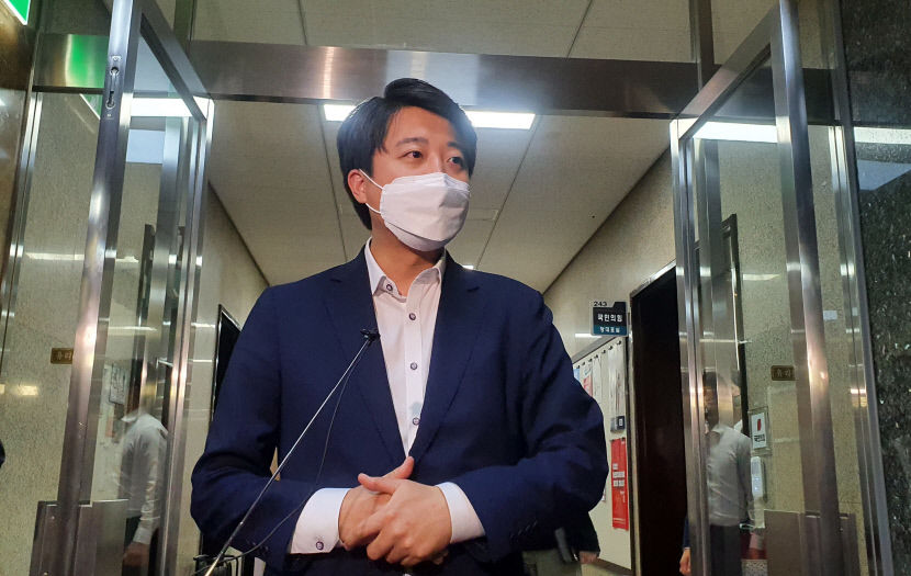 2021100101000027300000511