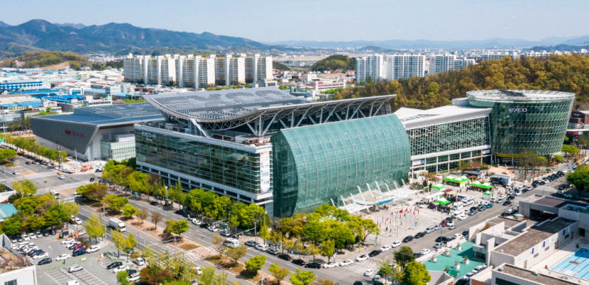 2021100301000041700001681