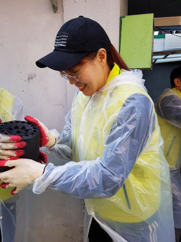 2021100401000103500003922