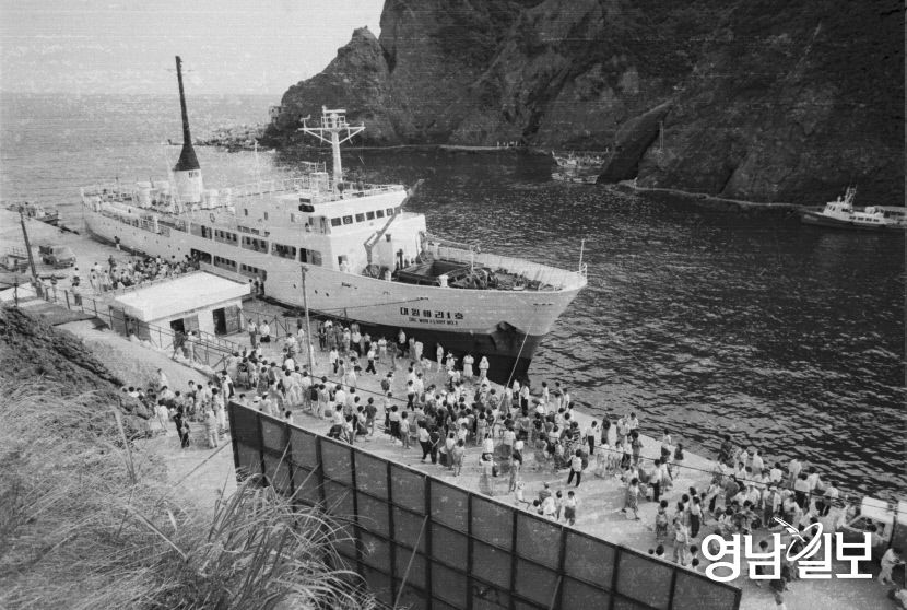 [울릉도 독도 파노라마(14)] 울릉도 뱃길의 변천사(하) 1960년대 울릉~포항 최소 12시간 걸렸지만 지금은 3시간만에 주파