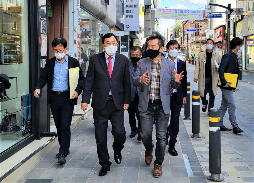 2021102801000877700035731