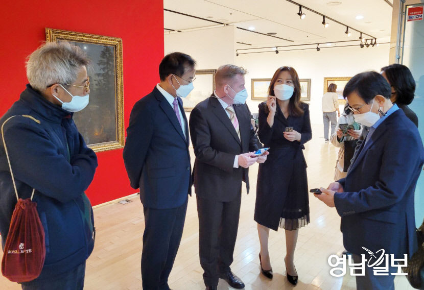 2021111801000605800023471