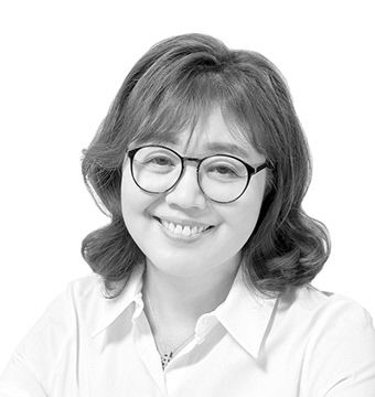 [여의도 메일] 특혜와 측근의 이재명 왕국