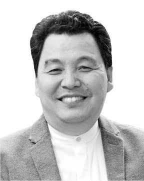 [수요칼럼] 문경새재에 철길이 열리면