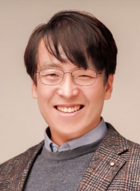 최경규 행복학교 교장, 당신 잘못이 아닙니다 출간