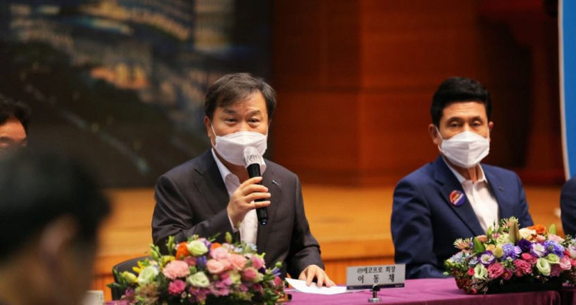 2022011801000531800021801