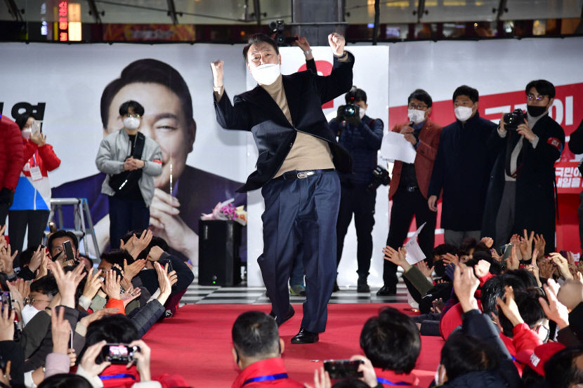 2022021901000527300022033