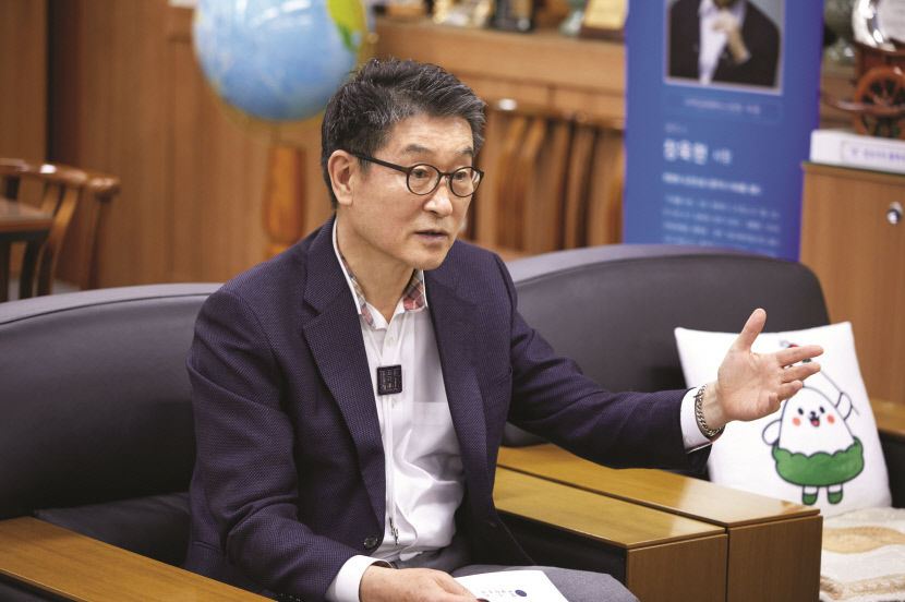 2022022001000537000022721