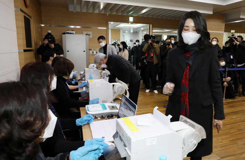 2022030601000210200009031