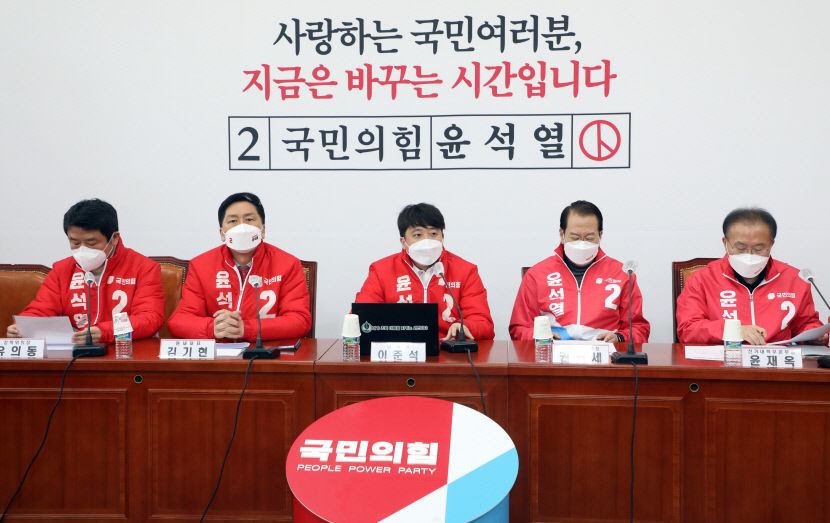 2022030701000257300010852