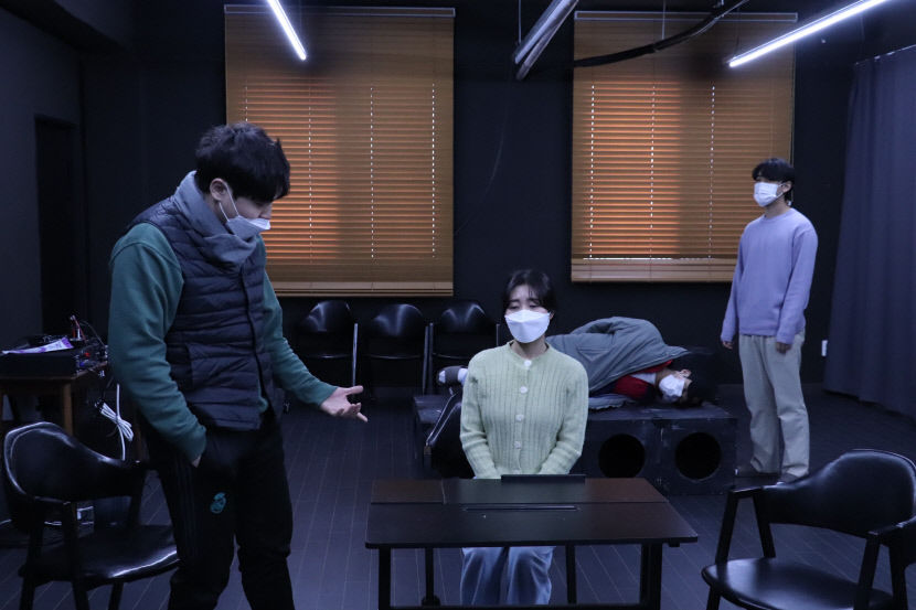 [미리보는 더파란연극제](상) 극단 폼 물고기 남자와 극단 하루 블루하츠