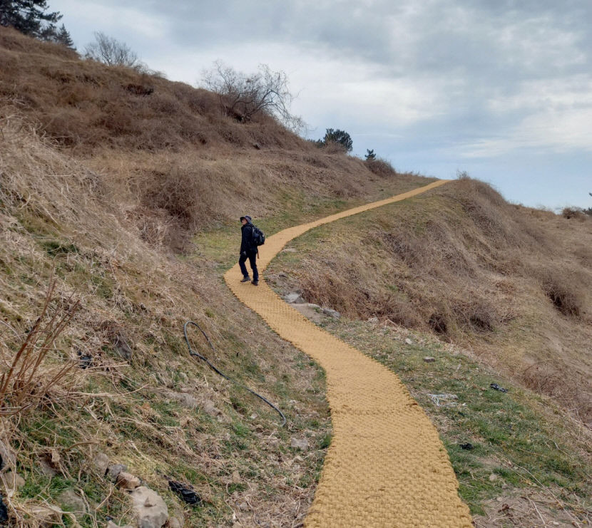 2022042501000691400028335