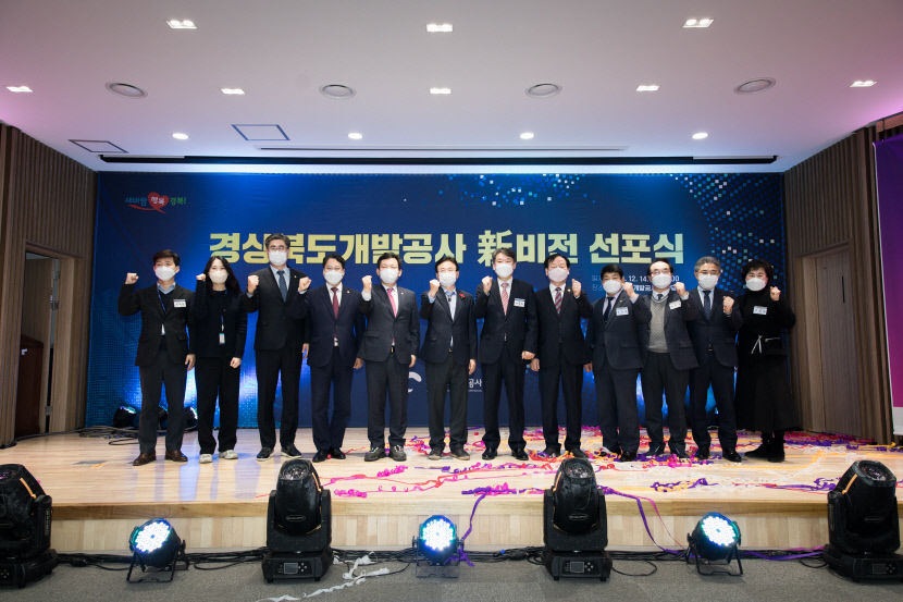 2022042501000787600032682