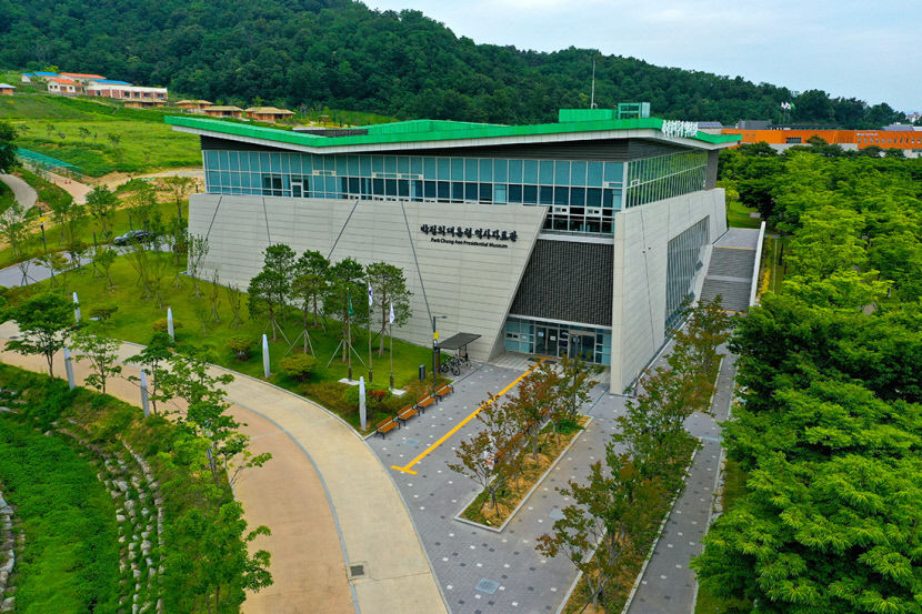 [구미 가볼만한 곳] 박정희 전 대통령 유품과 근·현대 산업발전 자료 한눈에