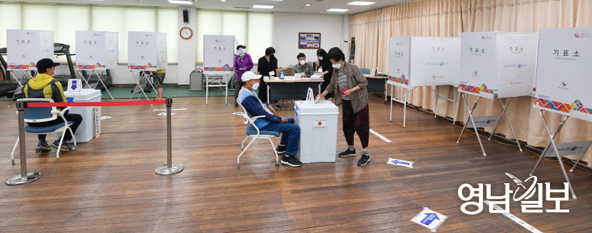 [포토뉴스] 한산한 대구지역 투표소