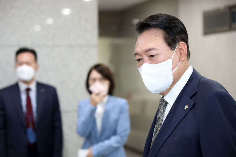 윤 대통령, 전국 가뭄 상황에 농가위한 긴급대책 추진해야