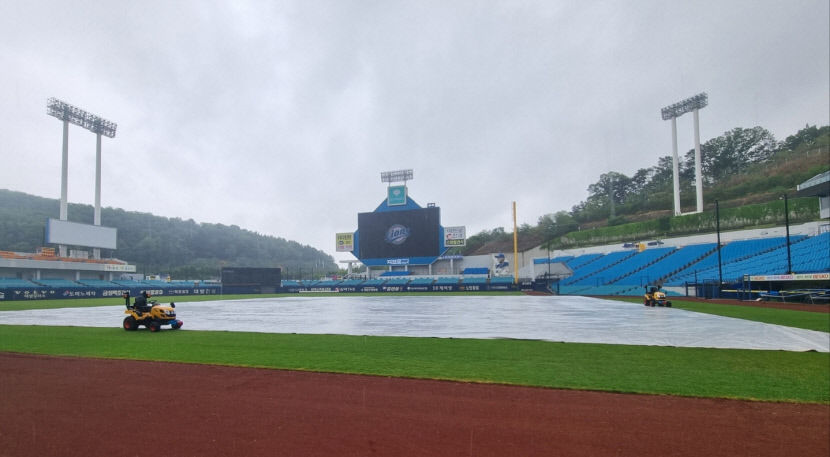 프로야구 대구 삼성-두산전 우천 취소