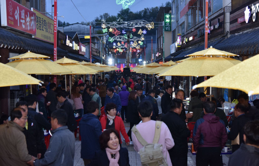 봉화 시장애(愛) 불금 야시장 17일 개장…9월 16일까지 금요일 마다 열려