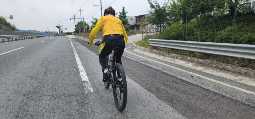 경산 80세 이발사 팔순잔치 참석 MTB로 왕복 60KM 라이딩