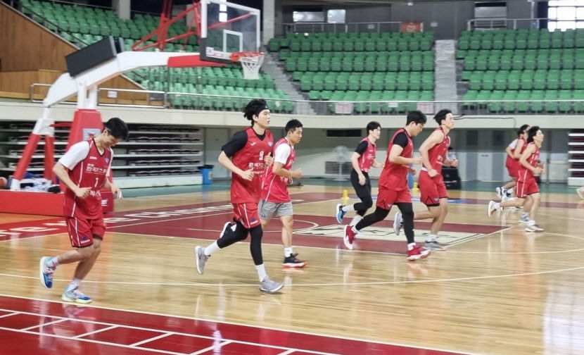 시즌 첫 훈련 돌입한 가스公…사령탑은 조직력 강조했다