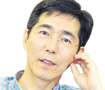 [김봉규 기자의 지구촌 산책 .25] 북한 금강산, 기암 절경 병풍삼아 떨어지는 폭포…그 물줄기 담는 구룡연에 또한번 감탄