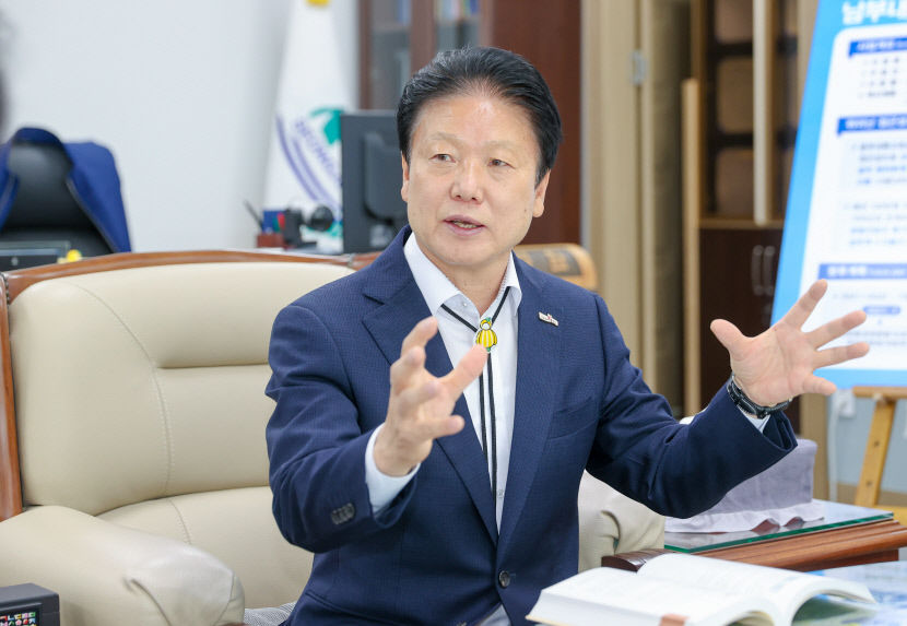 이병환 성주군수  사드기지 해결을 통한 문양 ~성주 간 경전철 연장 추진