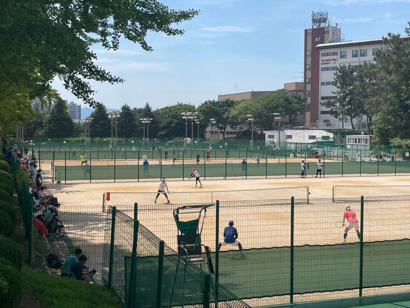 [포토뉴스] 33℃ 불볕더위마저 날려버린 테니스대회 이열치열