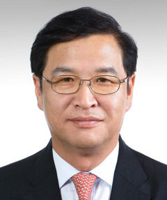 제12대 경북도의회 전반기 의장에 배한철 의원...부의장은 박영서, 박용선 의원
