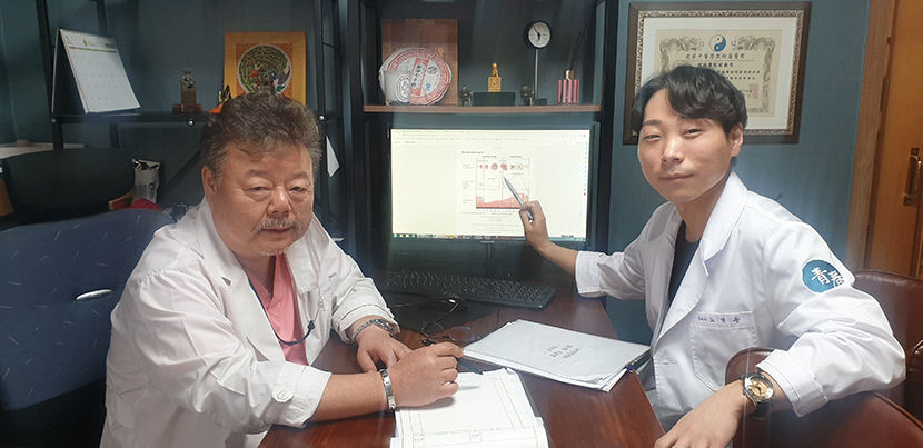 청춘연합한의원이 말하는 생리통 원인과 고통 해방 참기만 하는 생리통, 치료해야 할 질병입니다