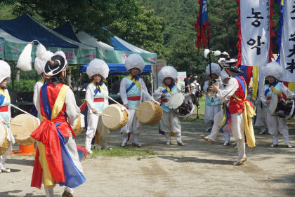 [동네뉴스] 새끼꼬기 오묘하네~ 대구 수성구 욱수골서 열린 옛 산골풍경 문화축제