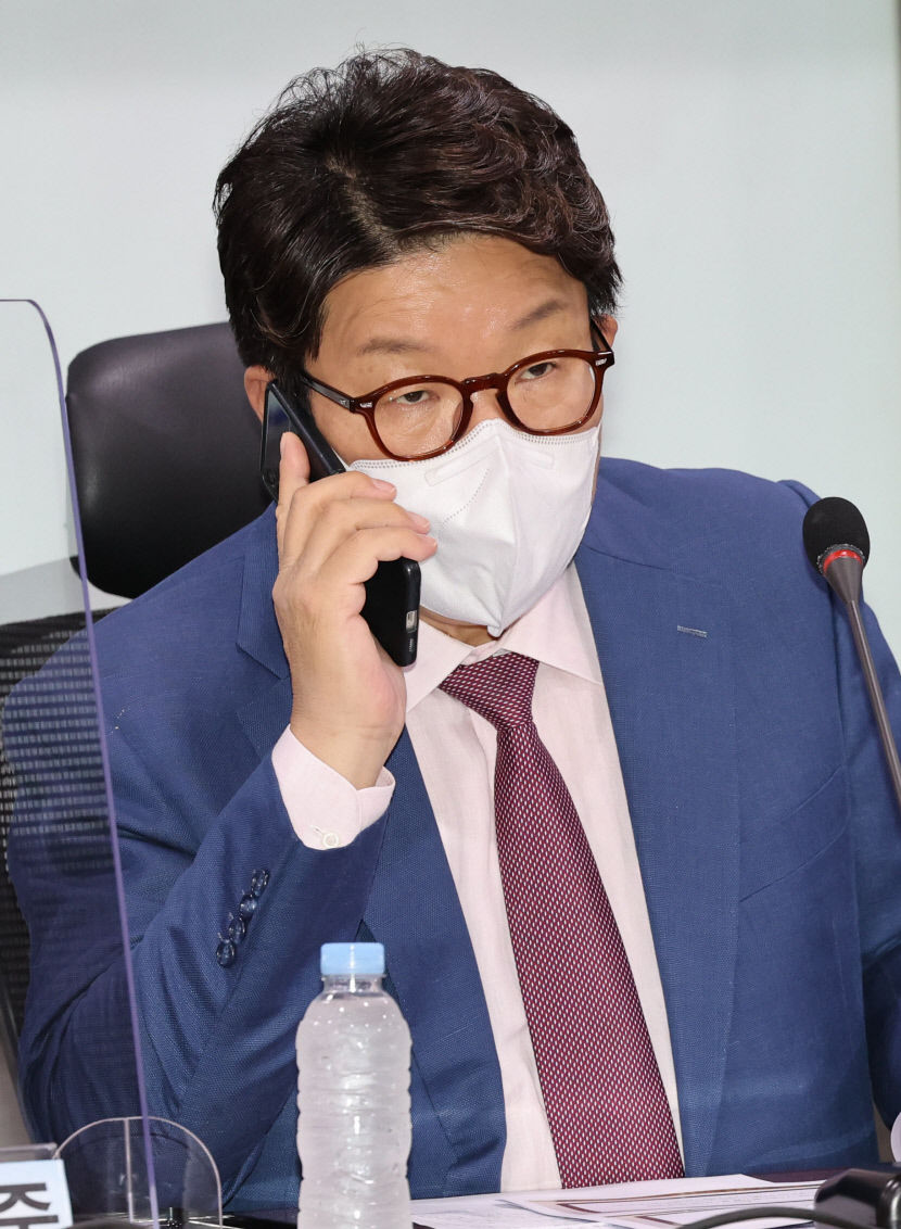 국회 원 구성 협상 교착… 권성동 민주당 소극적 박홍근 양보할 만큼 했다
