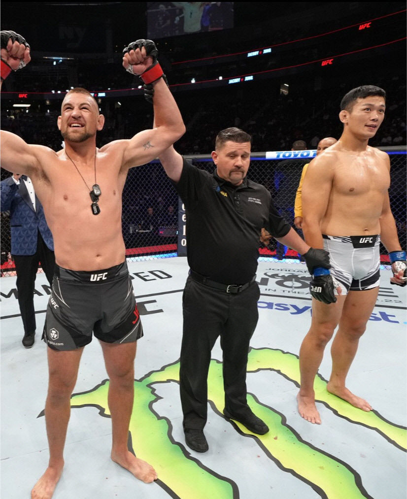 정다운, 자코비에게 KO패…UFC 첫 아시아 중량급 랭커 탄생 다음 기회로