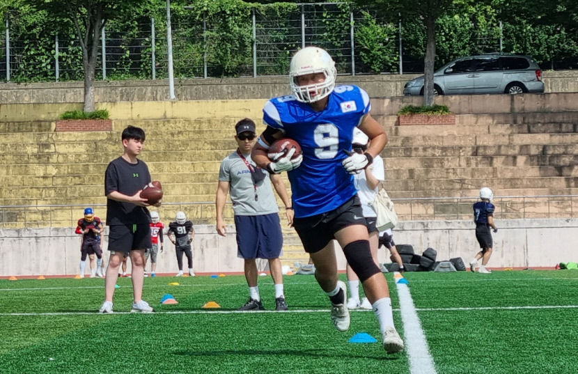 국내 첫 전국 규모 미식축구 캠프…경산서 터지는 힘찬 터치다운 함성