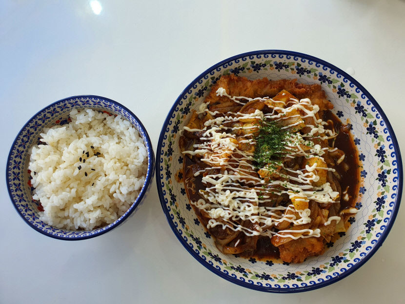 [대구 맛집] 대구 서구 소소식당…입맛 돋우는 카라이돈카츠 매콤한 맛에 중독