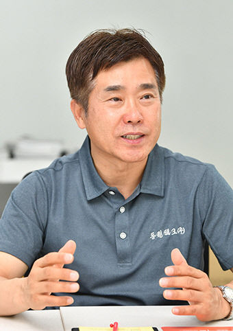 박기태 동원테크 대표 인간·로봇이 산업현장에 공존 생산효율 높이고 불량률 낮춰