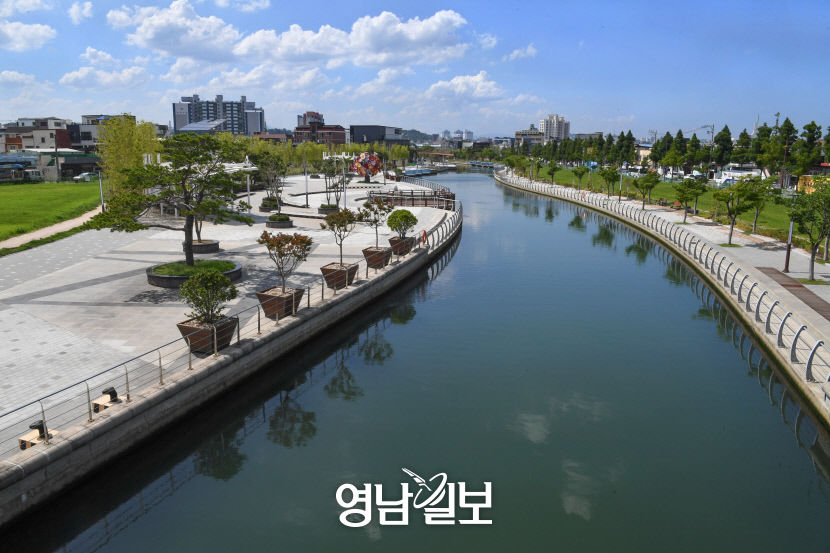 [골목부터 바닷길까지, 포항 힐링로드 .4] 포항 크루즈…1.3㎞ 물길따라 낭만따라 유유히 흐르니 드넓은 바닷길과 만남