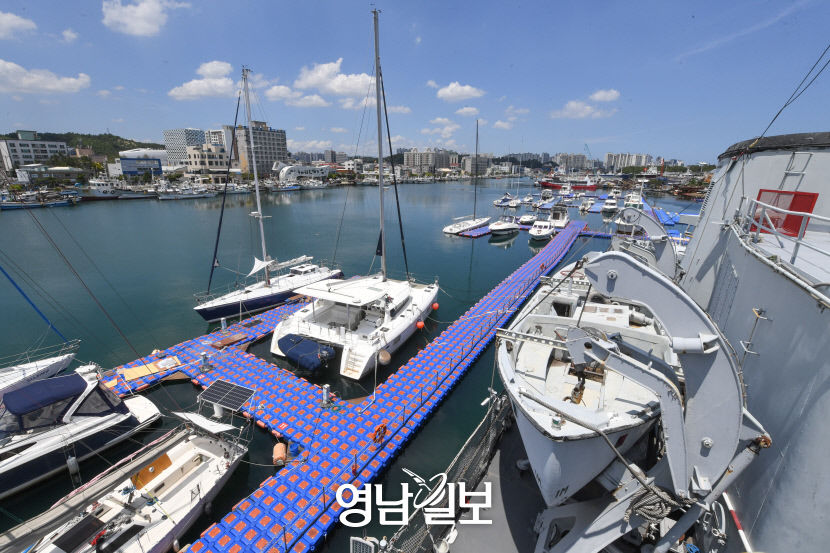 [골목부터 바닷길까지, 포항 힐링로드 .4] 포항 크루즈…1.3㎞ 물길따라 낭만따라 유유히 흐르니 드넓은 바닷길과 만남
