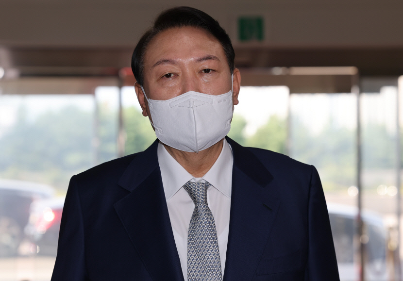 경찰국 신설 국무회의 통과…尹대통령 순경 승진 인사 카드로 역공