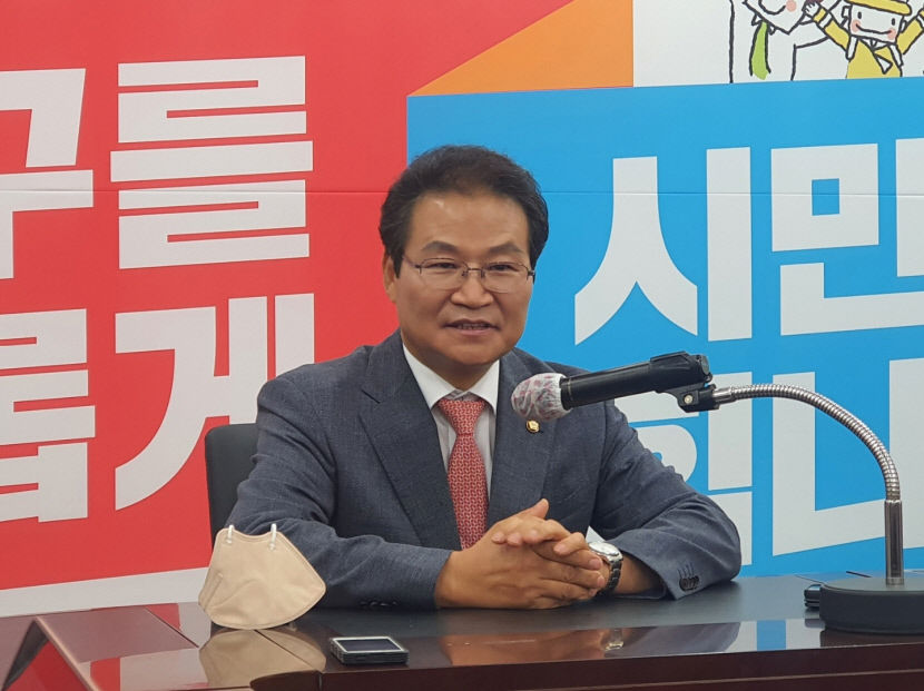 경찰 출신 김용판, 경찰국 신설 두고 경찰 반발, 밥통 지키키로 봐선 안돼