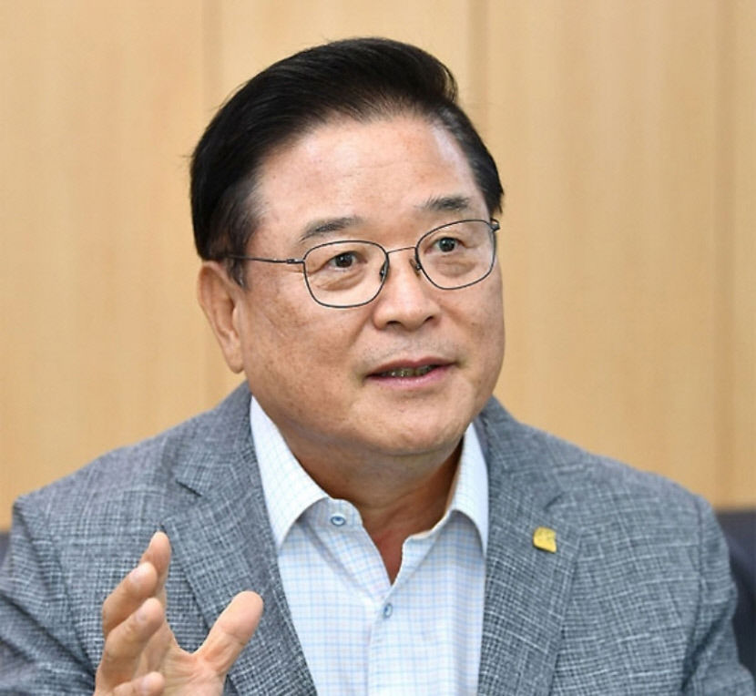 우동기 대구가톨릭대 총장 초등 입학연령 1년 앞당기고 중.고교 통합 5년 등 학제개편도
