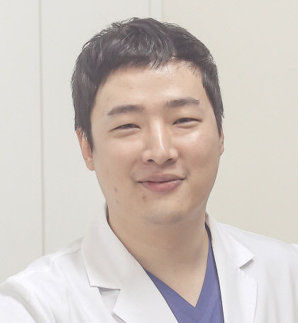 잘보는안과-김무현