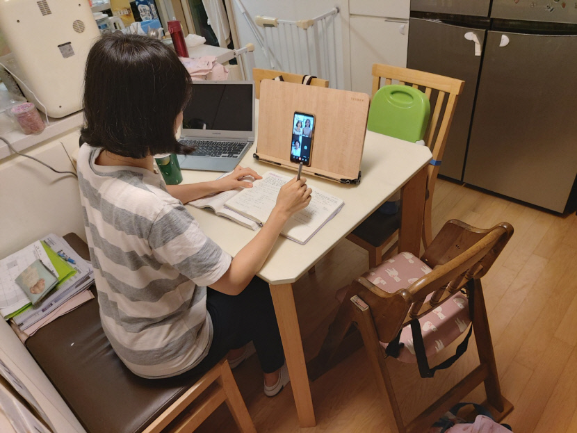 [동네뉴스] 온라인 독서모임으로 책과 삶을 함께 나누는 대구 달서구 세모녀 이야기