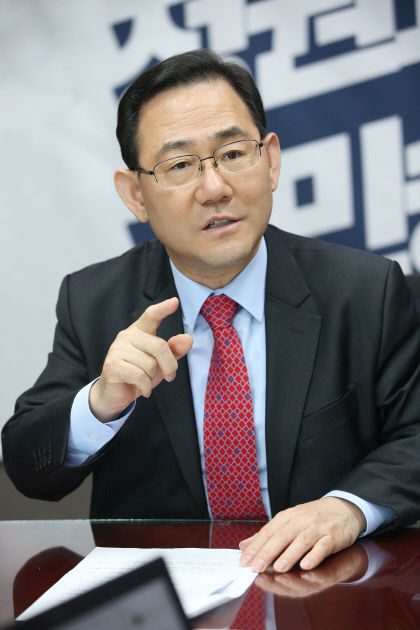 국민의힘 주호영 비대위원장 조속한 시일 내 전당대회 진행하겠다