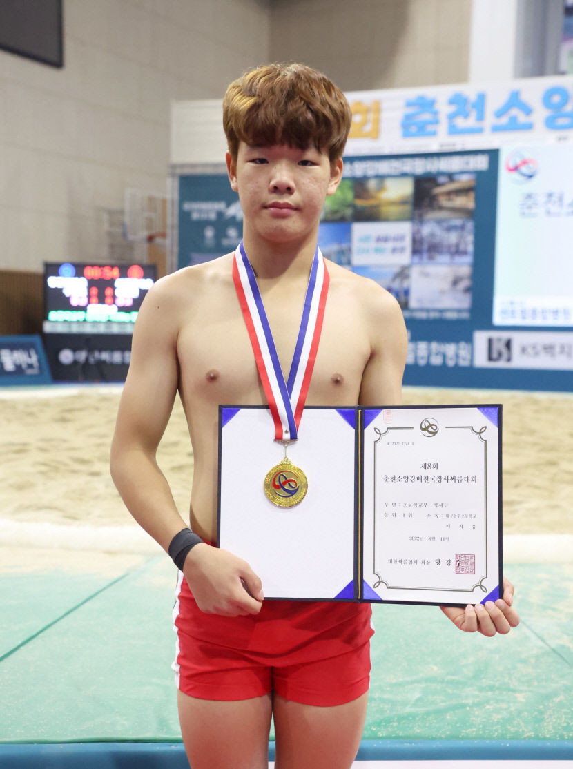 대구매천초등, 춘천소양강배씨름대회 단체전 우승…시즌 4관왕 기염