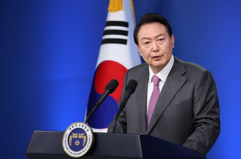 윤 대통령  원전 생태계 복원 위해 원전업계에 수천억원의 발주와 금융 지원 착수