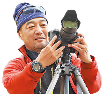[최원식의 산] 천성산(922ｍ)~경남 양산시…하늘이 열리듯 사방이 탁 트인 억새군락지…천성산 화엄늪에 무리지어 핀 야생화도 손짓